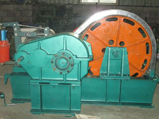 卷揚(yáng)式啟閉機(jī)