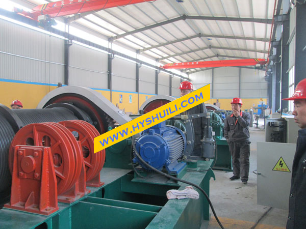 移動(dòng)式啟閉機(jī)