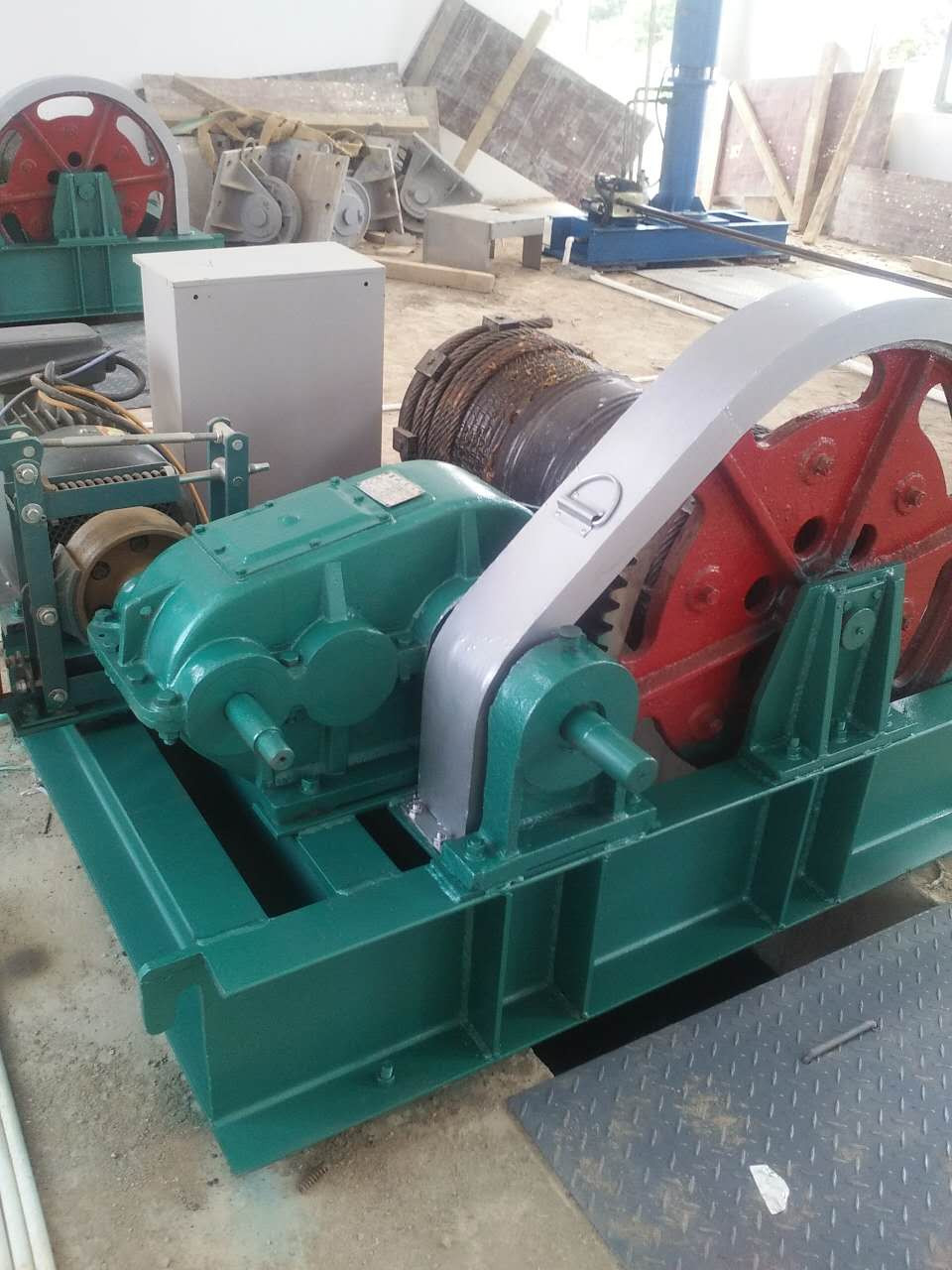 武漢川江卷揚(yáng)啟閉機(jī)